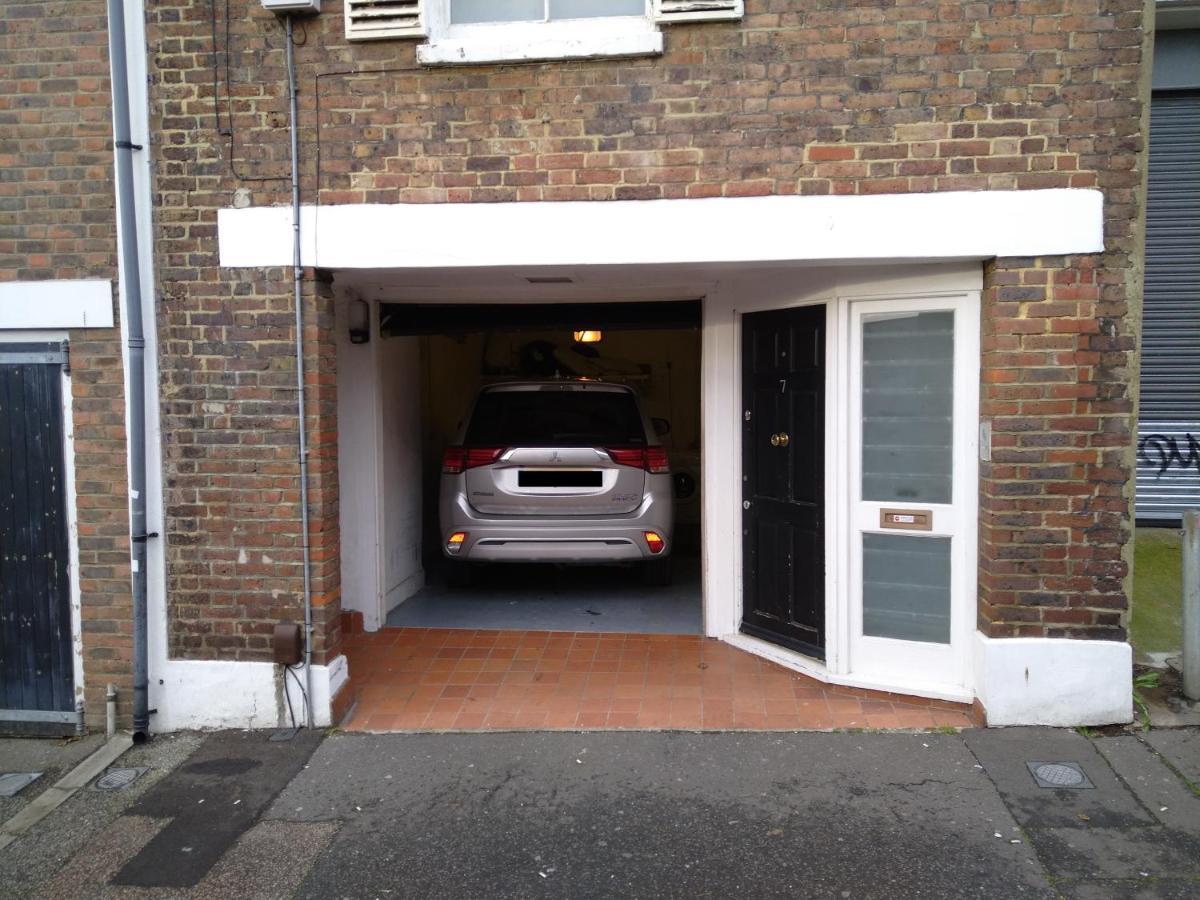 شقة Fantastic 3 Bed Brighton House- Sleeps 6- Superfast Wifi And Garage المظهر الخارجي الصورة