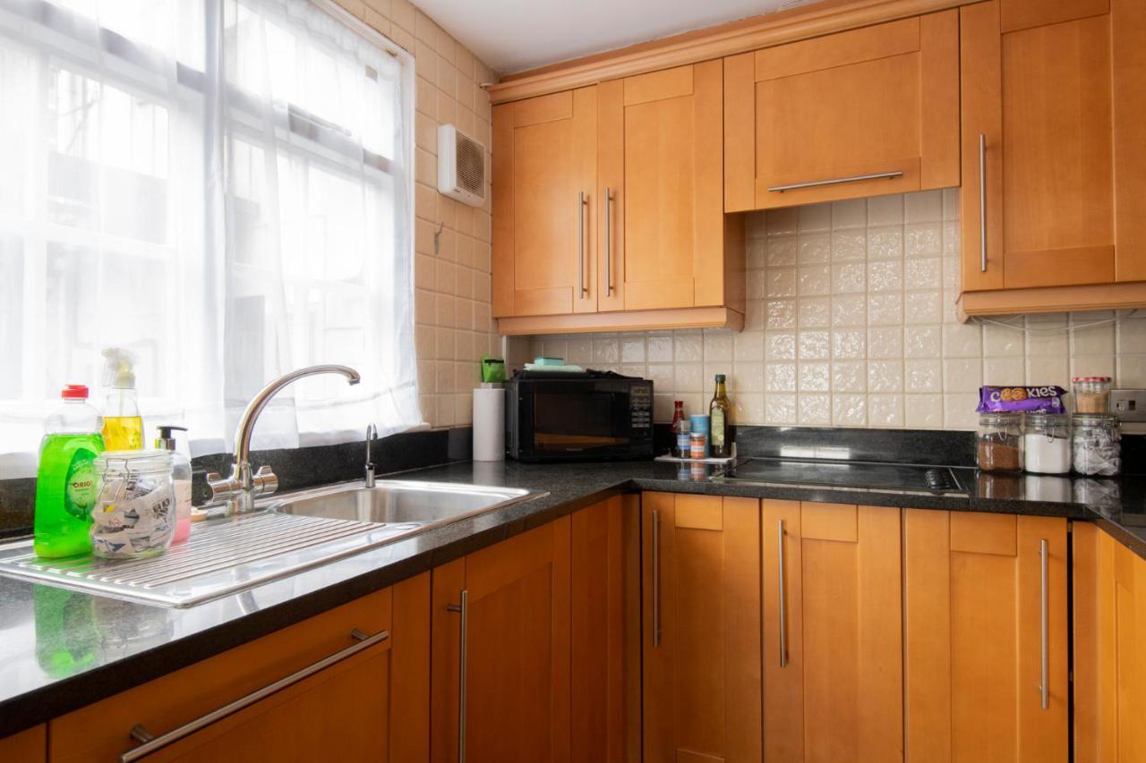 شقة Fantastic 3 Bed Brighton House- Sleeps 6- Superfast Wifi And Garage المظهر الخارجي الصورة