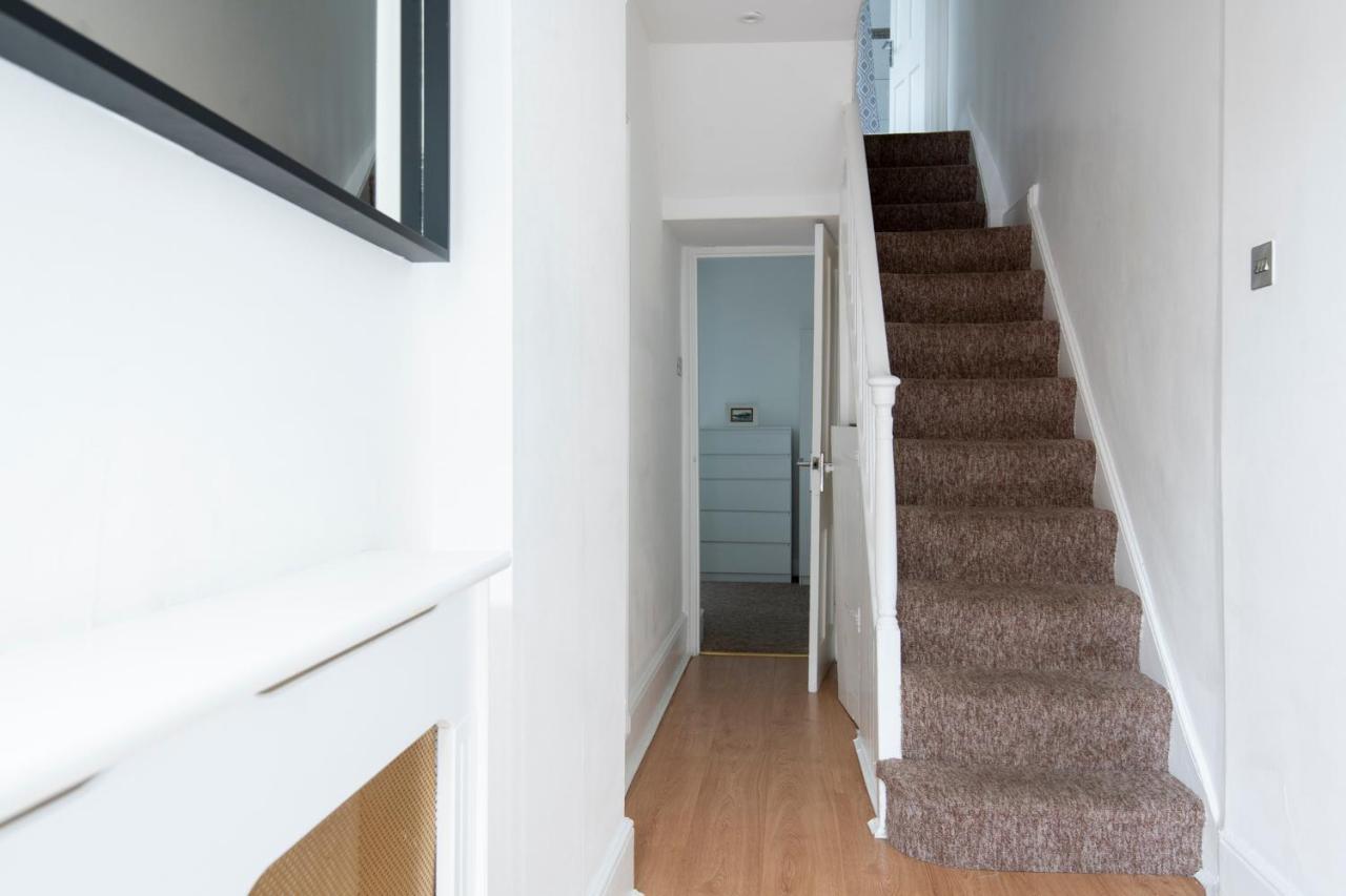 شقة Fantastic 3 Bed Brighton House- Sleeps 6- Superfast Wifi And Garage المظهر الخارجي الصورة